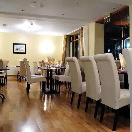 Ocean Hotel Clifden